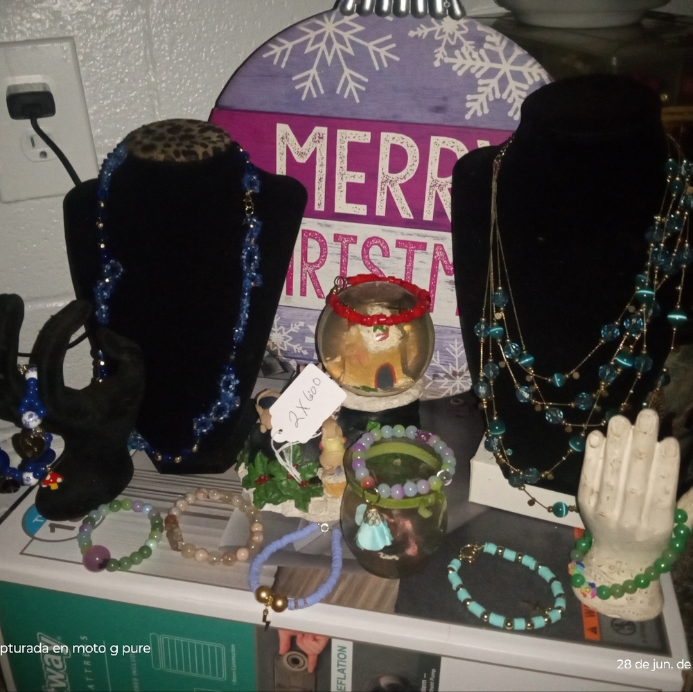 Nuevas pulceras echas amano